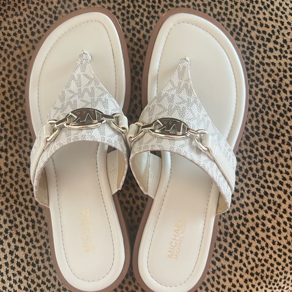 Michael Kors Cream and Gold Logo Sandals - Picture 2 of 3